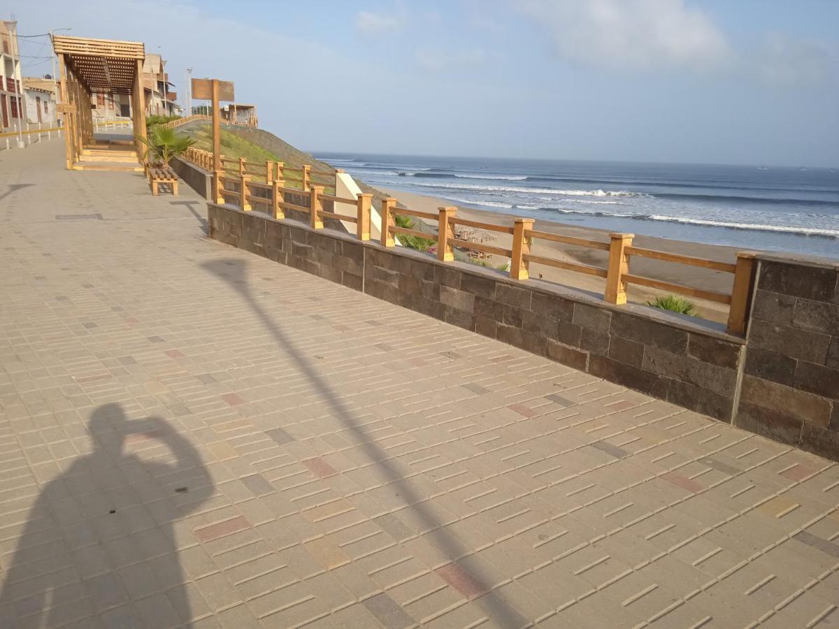 Готель Chicama Surf Camp Малабріго Екстер'єр фото