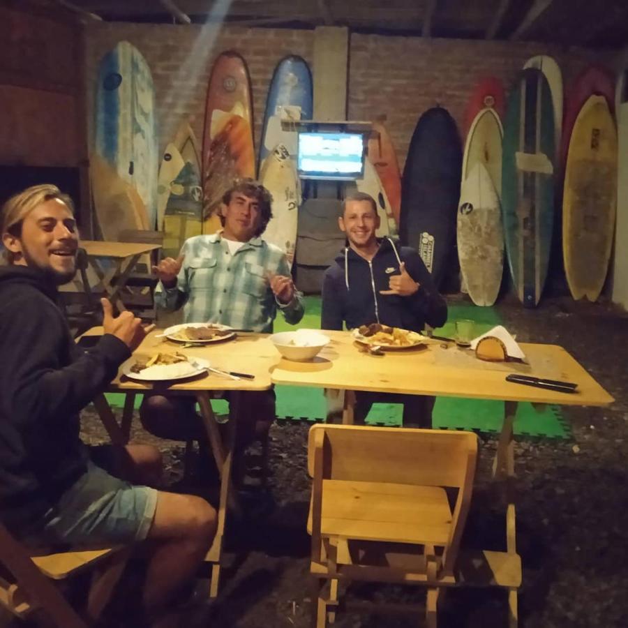 Готель Chicama Surf Camp Малабріго Екстер'єр фото